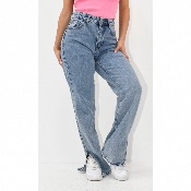 Jeans mom fendu aux bas